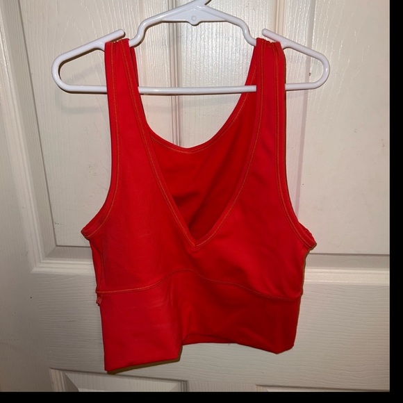 Lululemon power pivot reversible tank - Picture 3 of 3